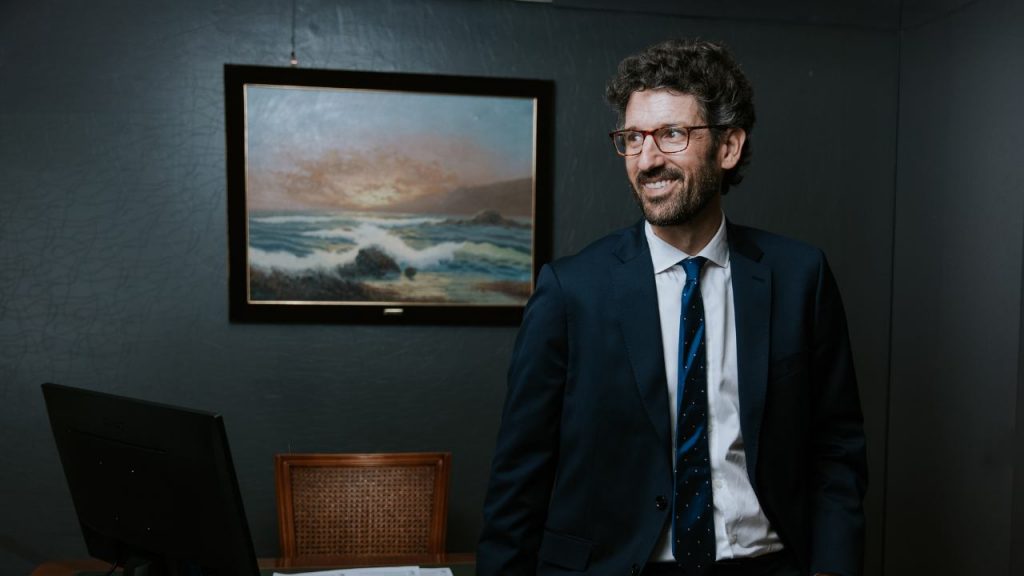 Remoción y sustitución de tutor