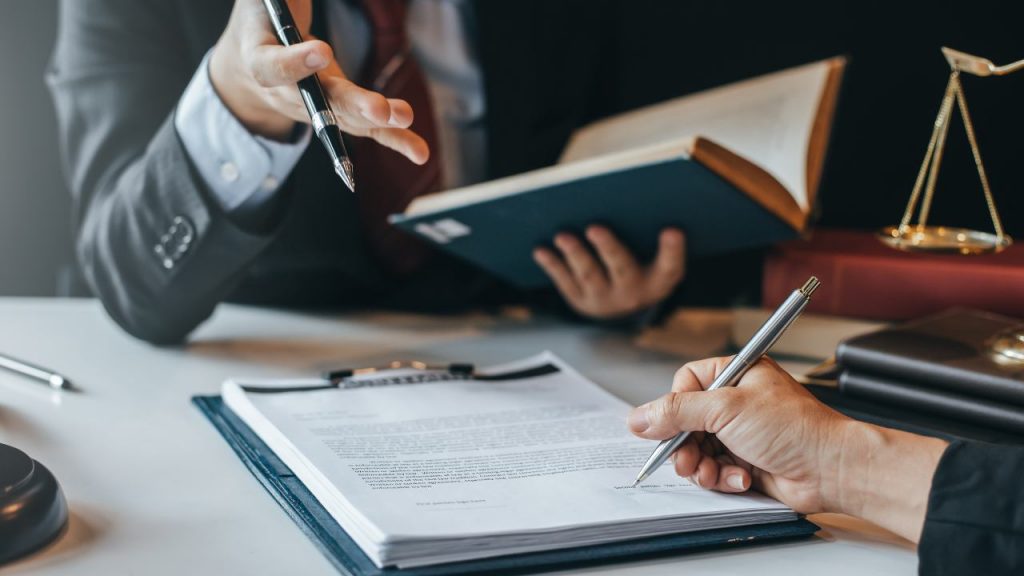 Remoción y sustitución de tutor